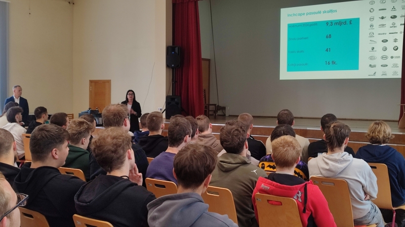 SIA “Auto Bassadone" lekcija - studenti zālē