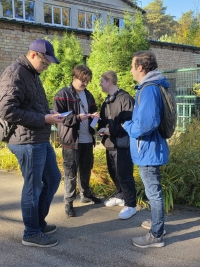 MG24-1 audzēkņi pilda uzdevumu Rīgas ZOO