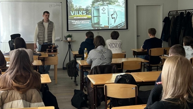 Ieskats loģistikas darbinieka profesijas apguvē. Absolventa R.Kalniņa pieredzes stāsts.