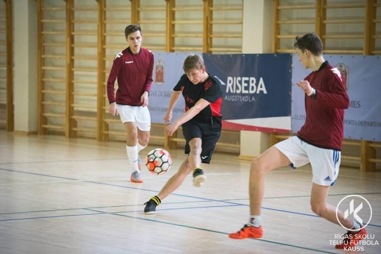 RTK izlases dalība - Rīgas skolu telpu futbola kausā 2017 - Foto 11