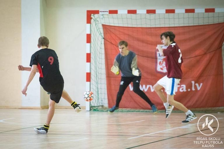 RTK izlases dalība - Rīgas skolu telpu futbola kausā 2017 - Foto 6
