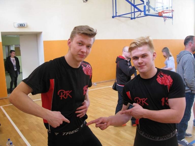 RTK jauniešu komanda izcīnija 3. Vietu latvijas profesionālo mācību iestāžu sacensībās svaru stieņa spiešanā guļus - Foto 5