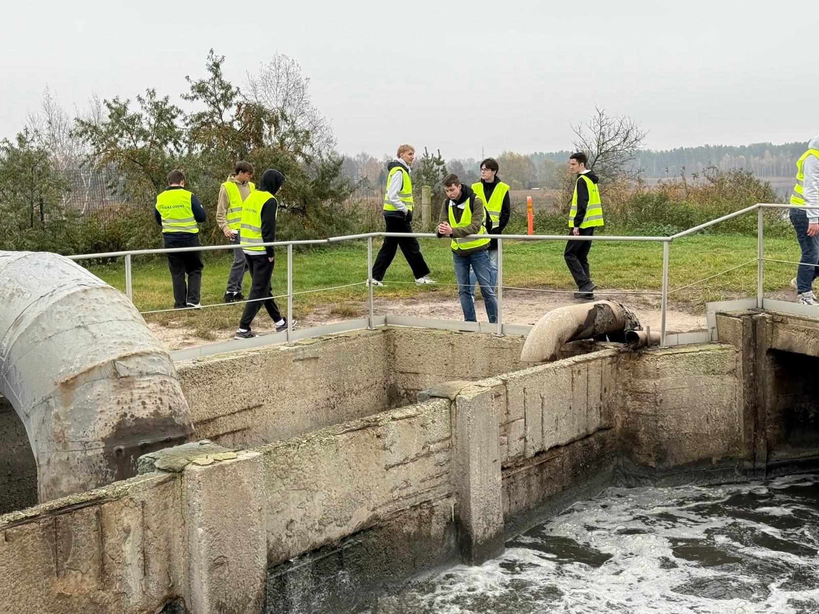 Rīgas Tehniskajā koledžā norisinājās Ekoskolu Rīcības dienas. - Foto 1