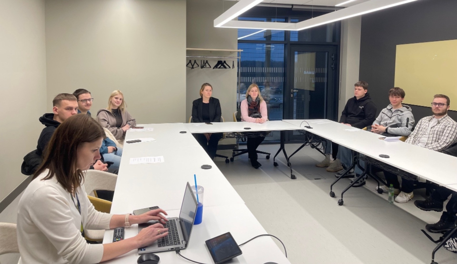 Studentu ekskursija uz uzņēmumu Baltic Cargo HUB - Foto 3