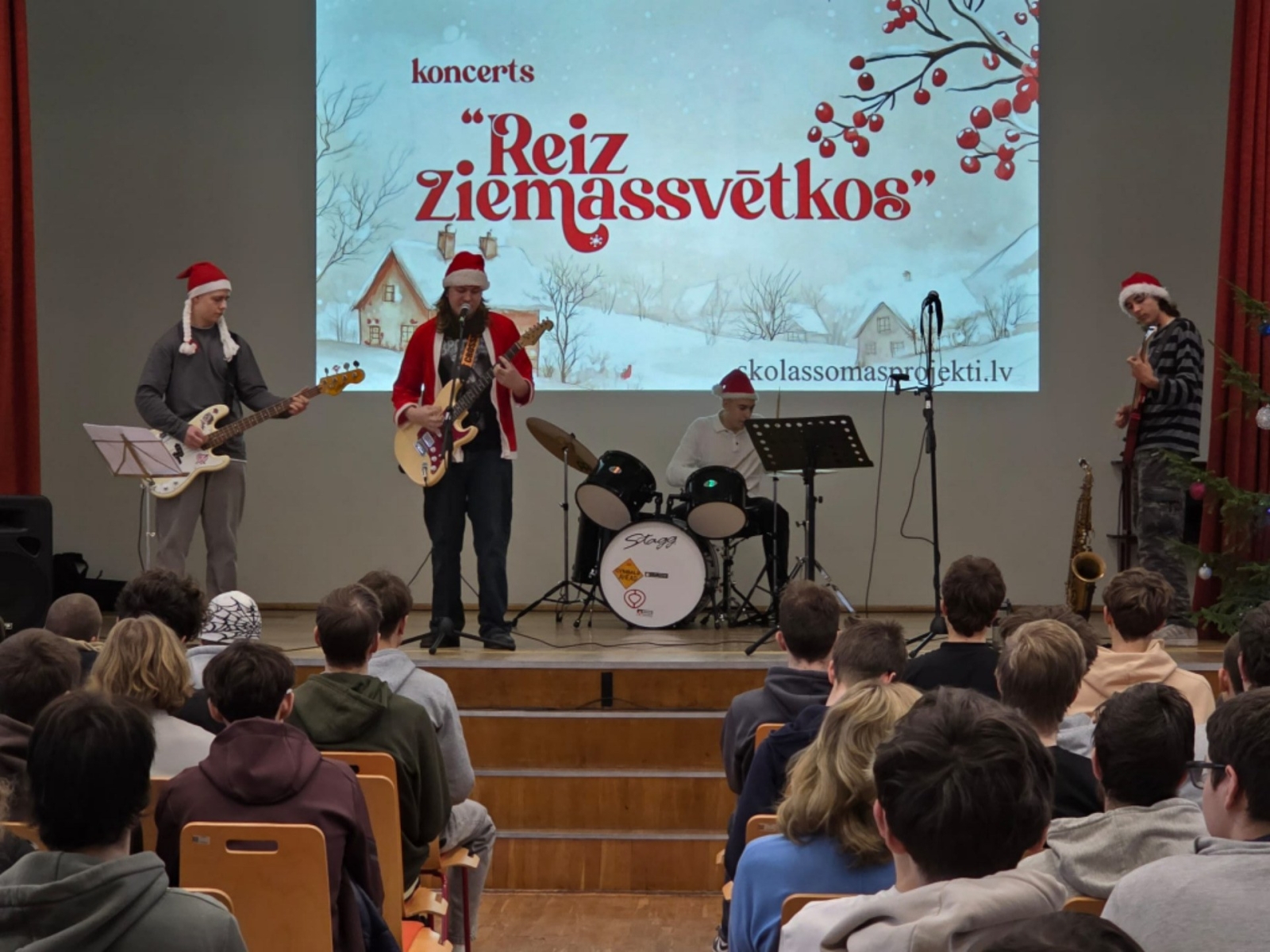 Ziemassvētku koncerts - Foto 1