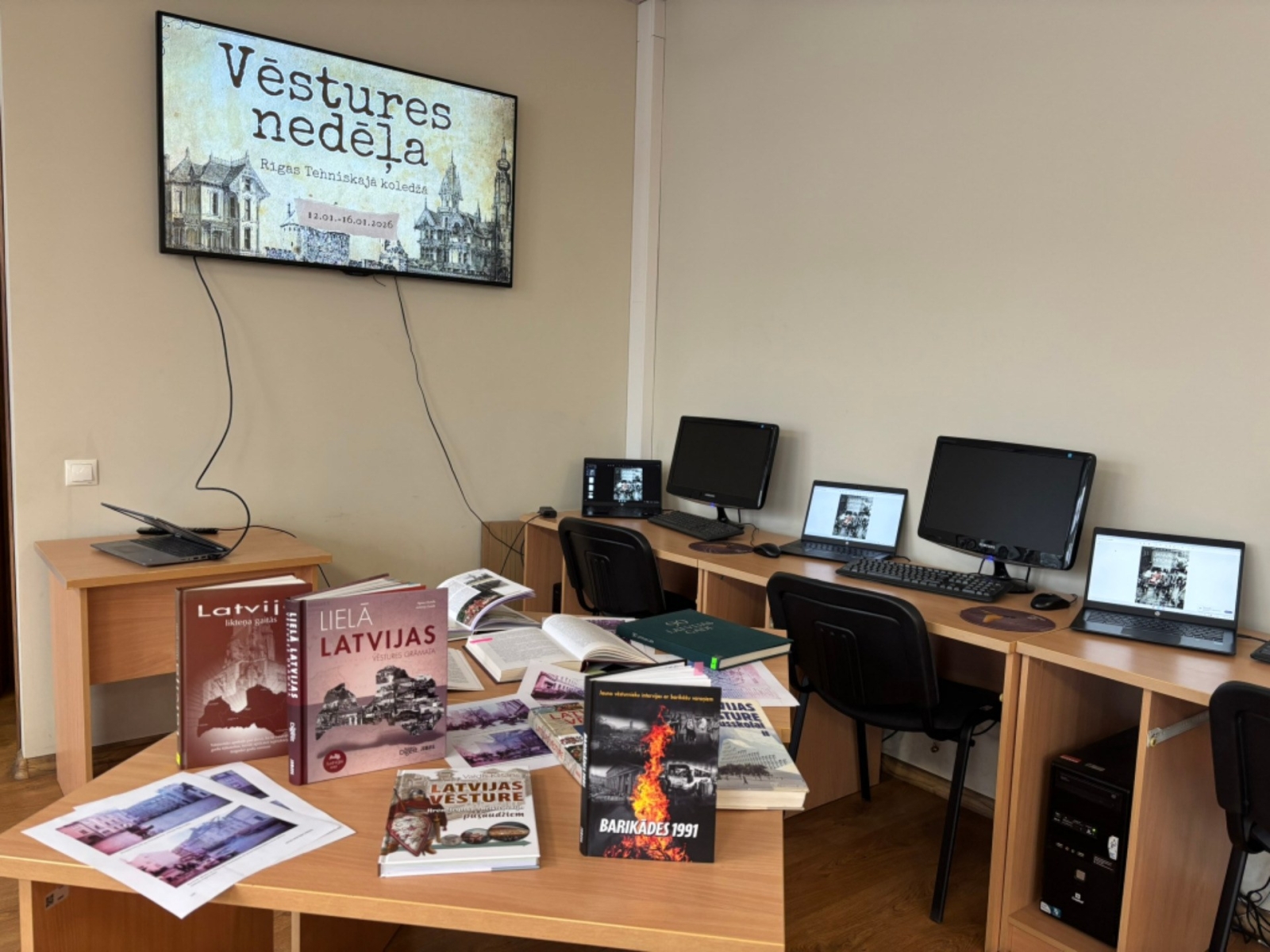 Vēstures nedēļa Rīgas Tehniskās koledžas bibliotēkā - Foto 4