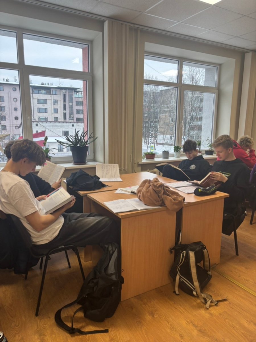 Vēstures nedēļa Rīgas Tehniskās koledžas bibliotēkā - Foto 2