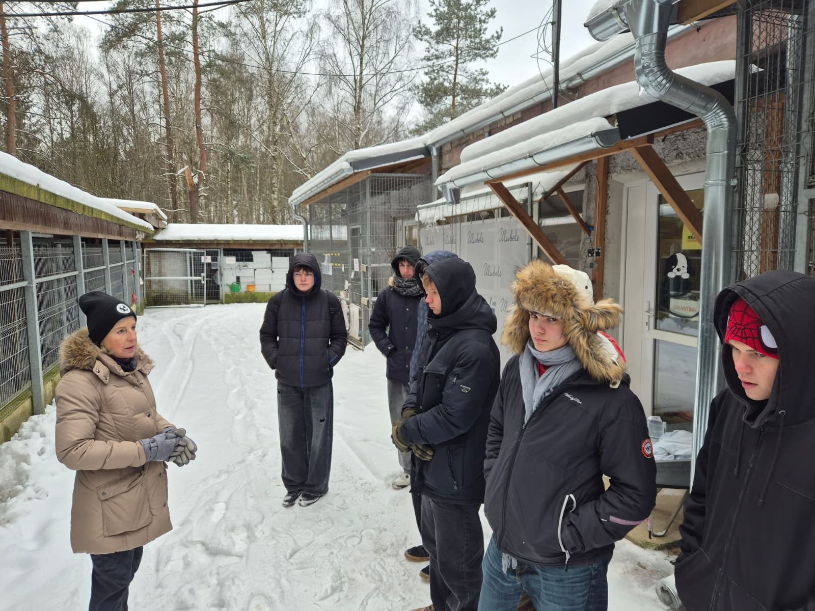 Audzēkņu viesošanās dzīvnieku patversmē Ulubelē - Foto 9