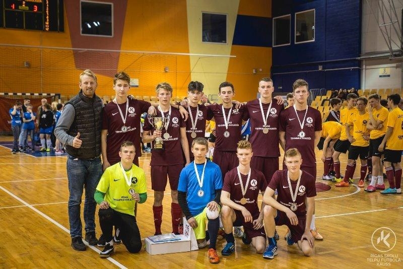 2. vieta Rīgas skolu telpu futbola kausā 2018 - Foto 2