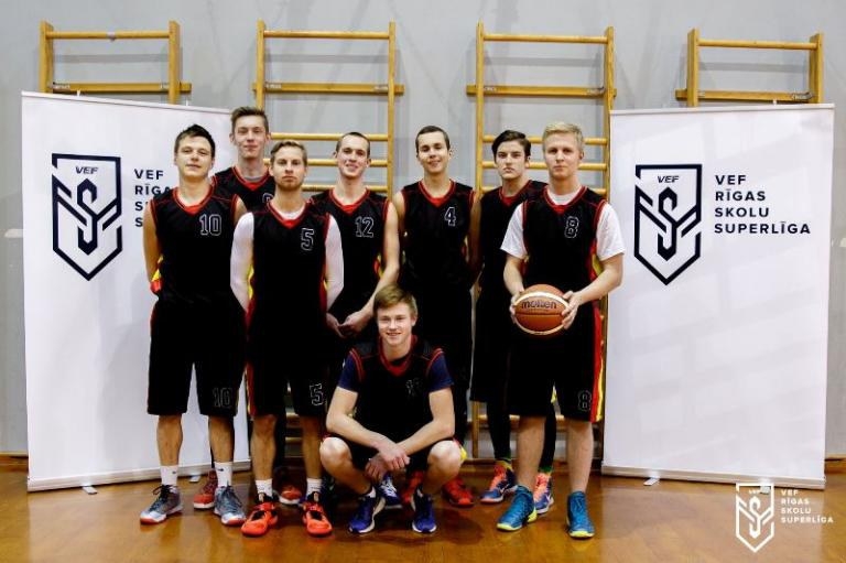 Rīgas Tehniskās koledžas dalība VEF Rīgas skolu superlīgā 2016 - Foto 12