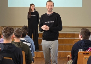 Latvijas Nacionālā teātra aktieris Uldis Siliņš, Madara Reijere un Kārlis Reijers - Foto 4