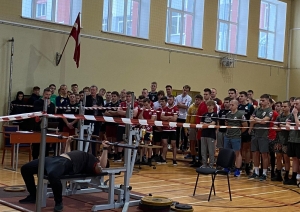 RTK puišu pārliecinoša uzvara Republikas čempionātā svaru stieņa spiešanā guļus - Foto 5