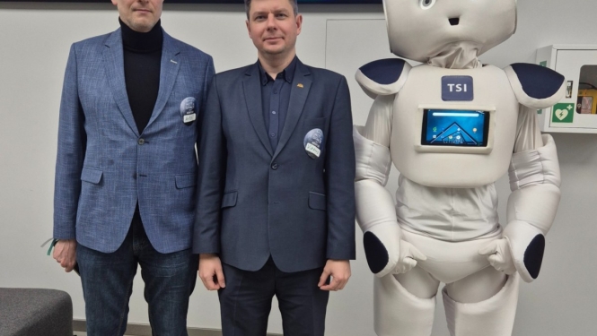 Audzēkņu un studentu hakatons - Foto 1