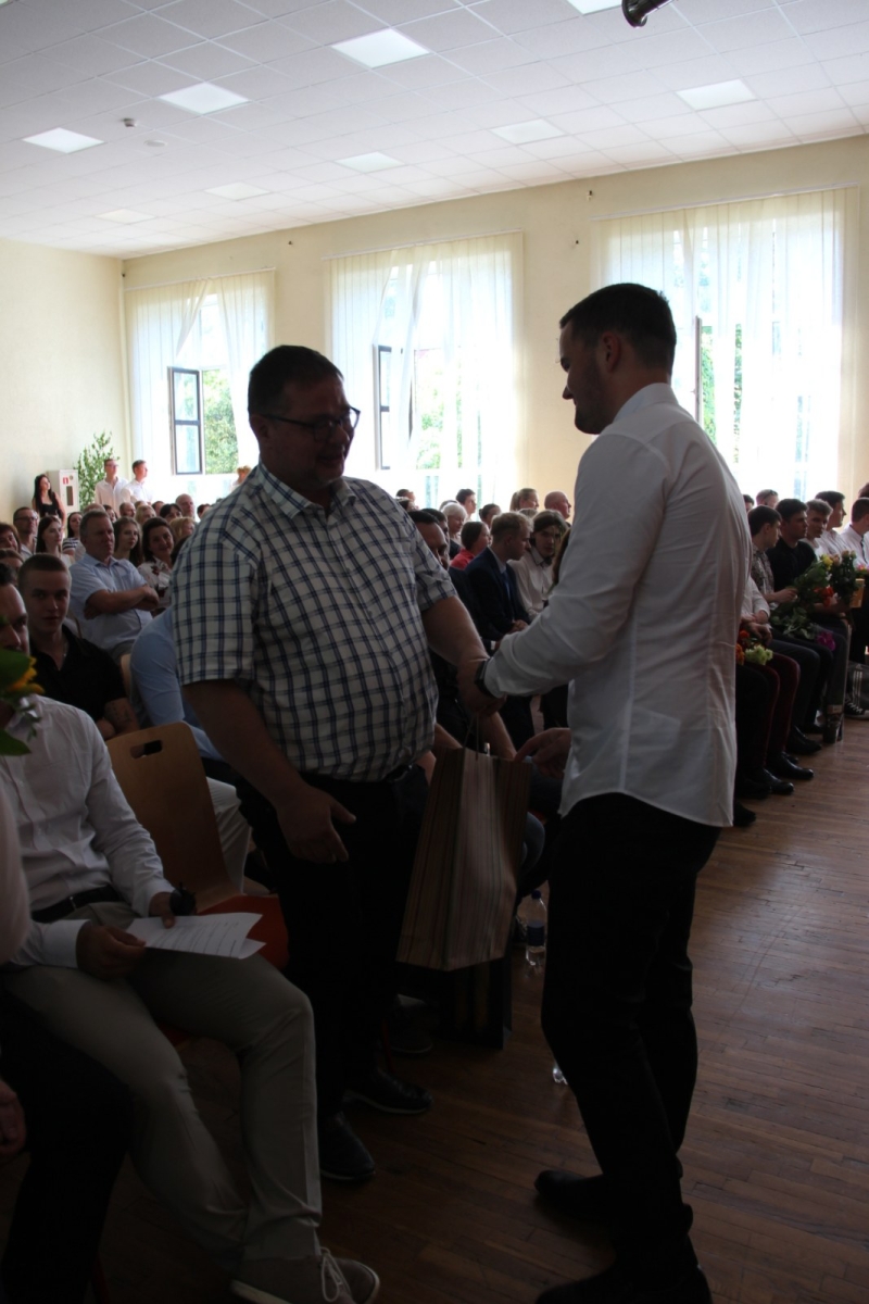 Audzēkņu izlaidums 11:00 - Foto 98