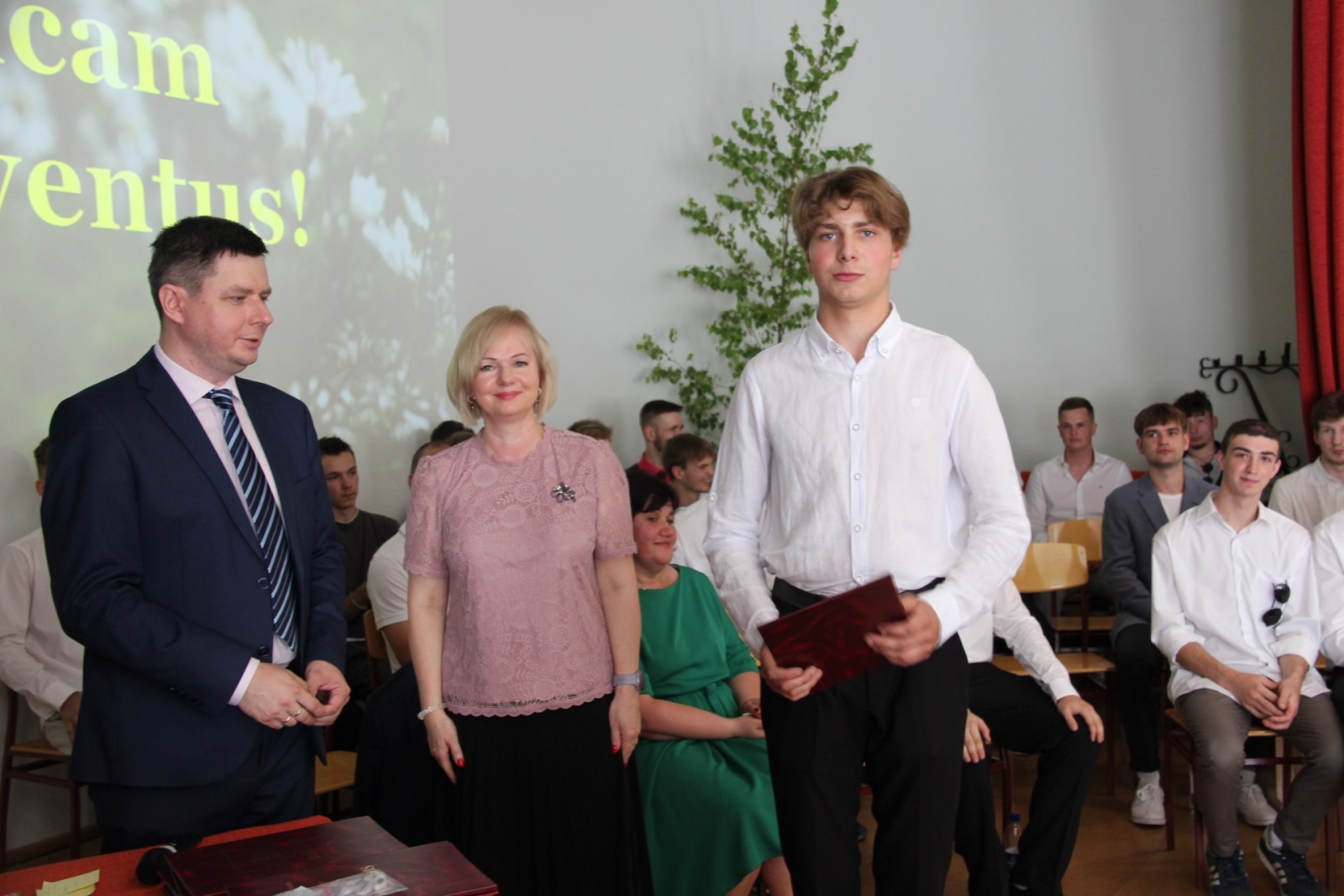 Audzēkņu izlaidums 11:00 - Foto 91