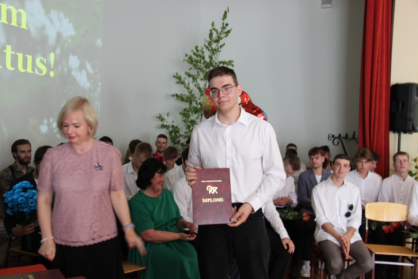 Audzēkņu izlaidums 11:00 - Foto 89