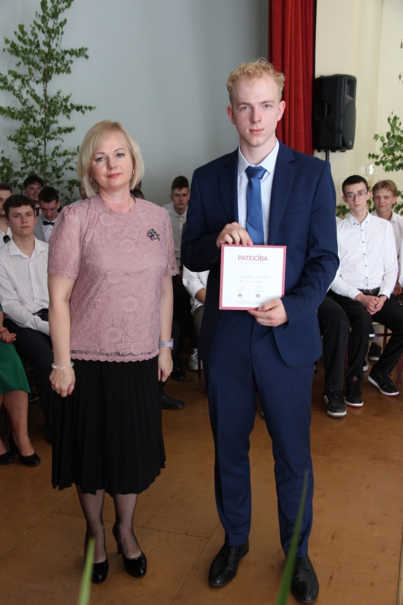 Audzēkņu izlaidums 11:00 - Foto 88