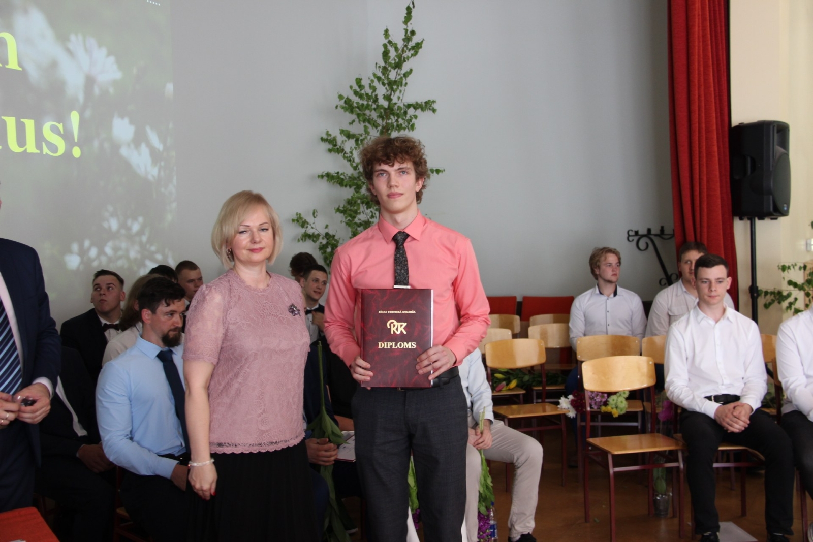 Audzēkņu izlaidums 11:00 - Foto 75