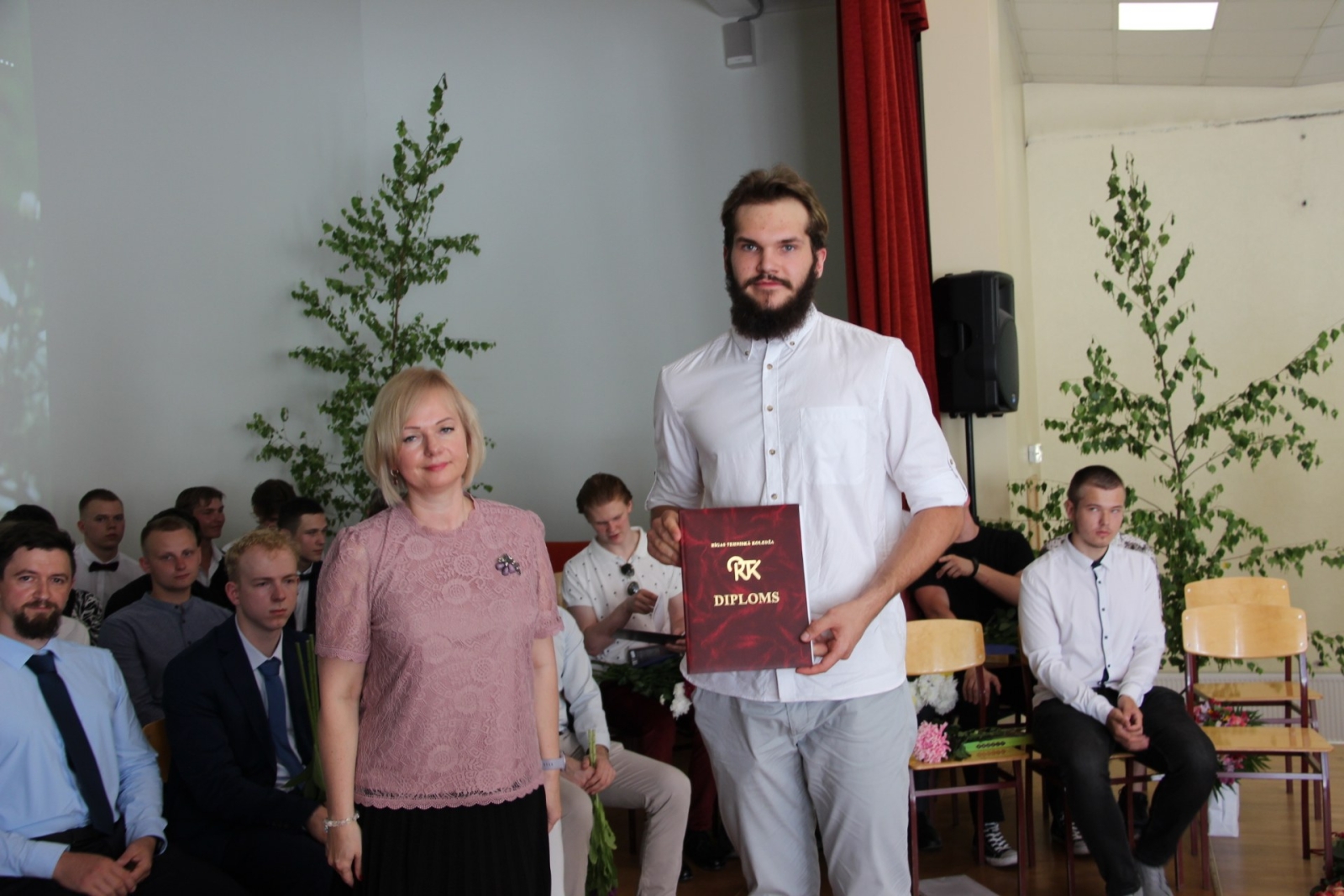 Audzēkņu izlaidums 11:00 - Foto 72