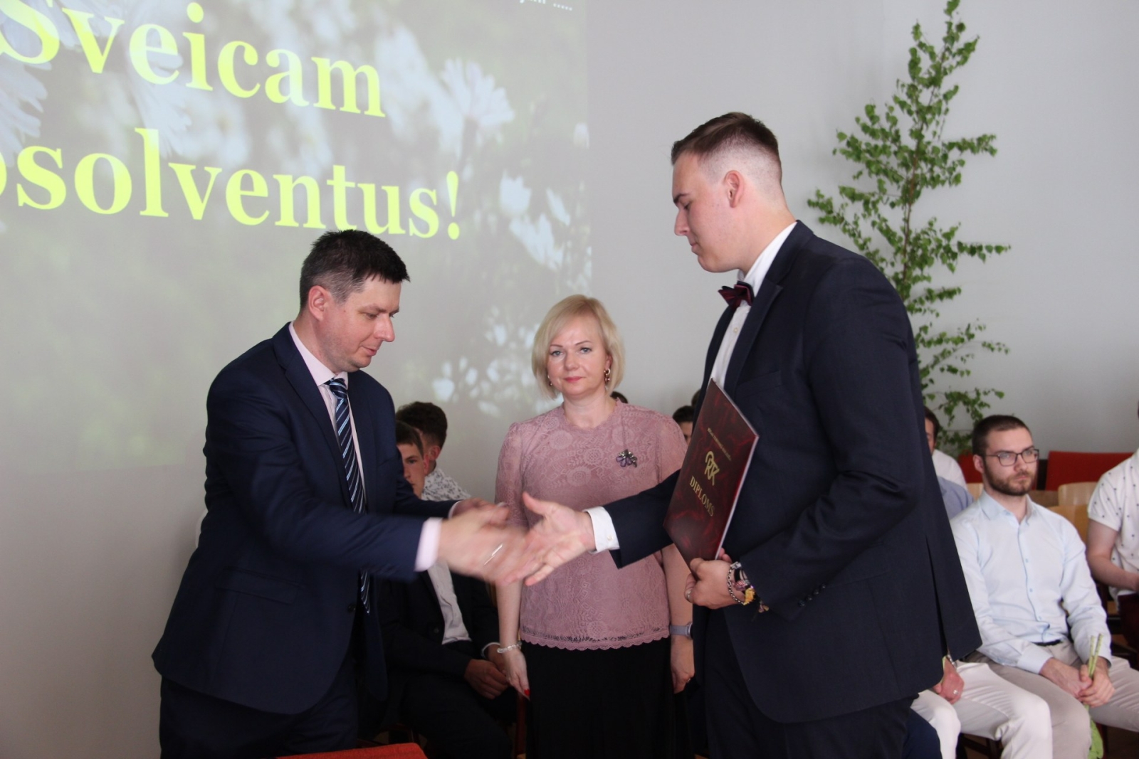Audzēkņu izlaidums 11:00 - Foto 68