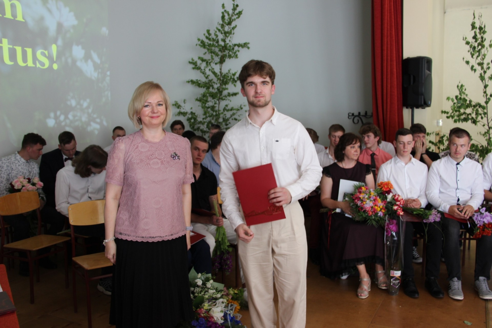 Audzēkņu izlaidums 11:00 - Foto 64