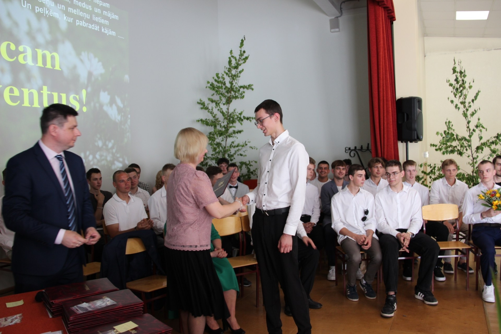 Audzēkņu izlaidums 11:00 - Foto 58