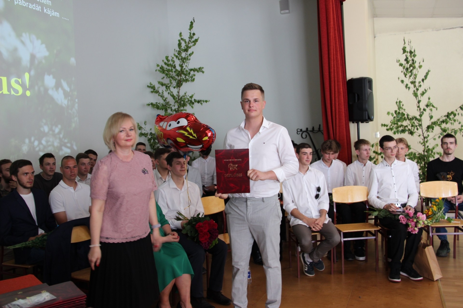Audzēkņu izlaidums 11:00 - Foto 52