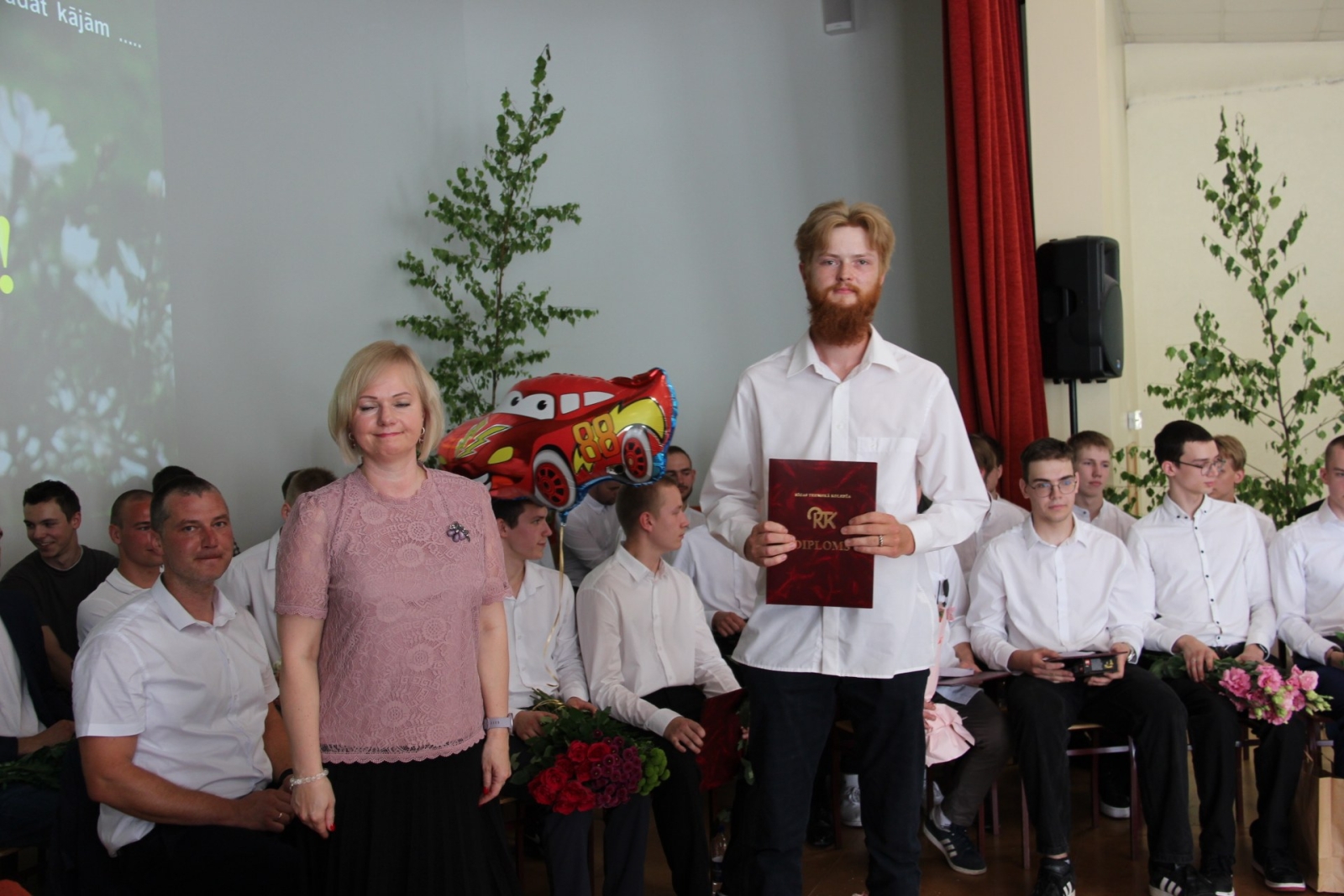 Audzēkņu izlaidums 11:00 - Foto 50