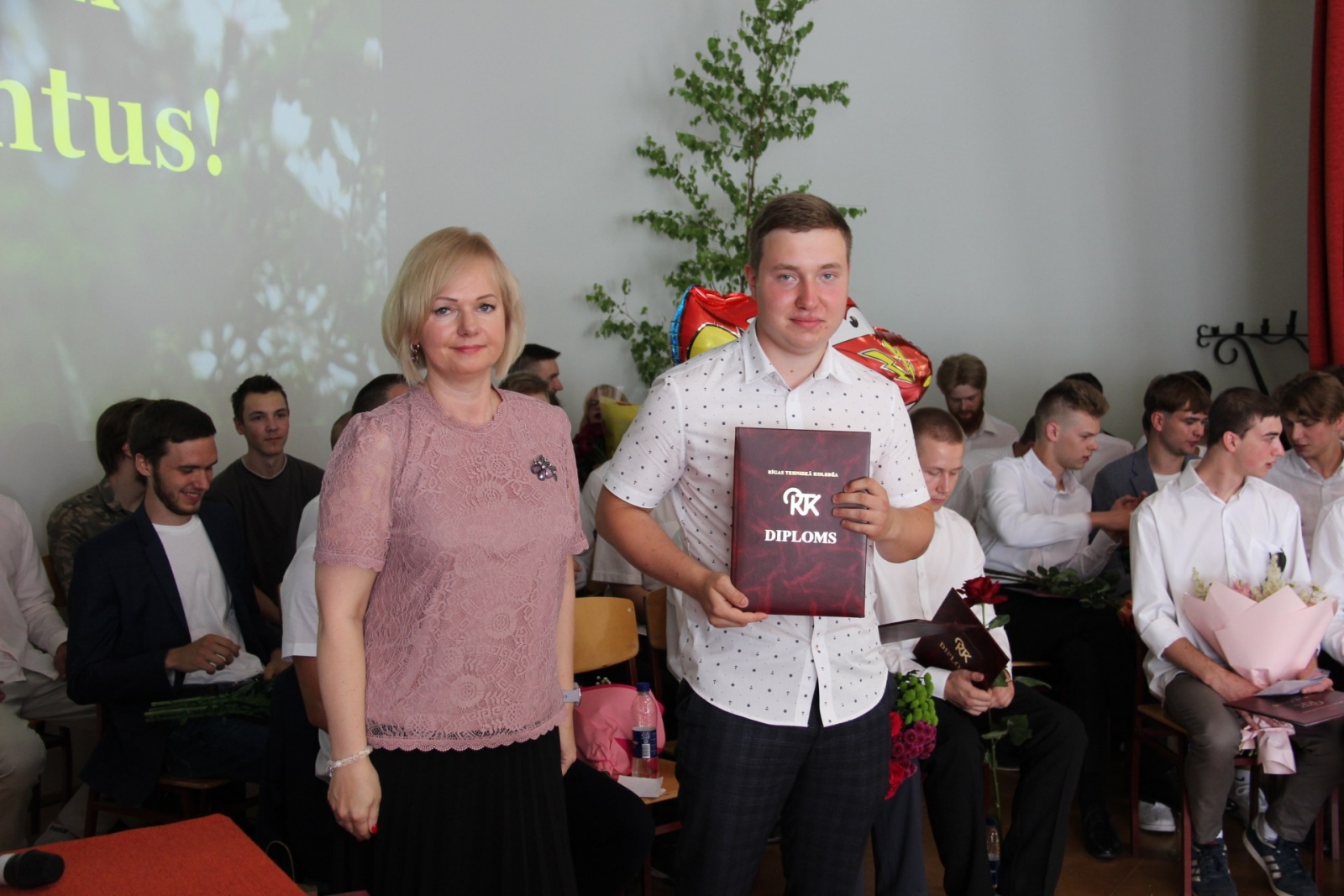 Audzēkņu izlaidums 11:00 - Foto 47