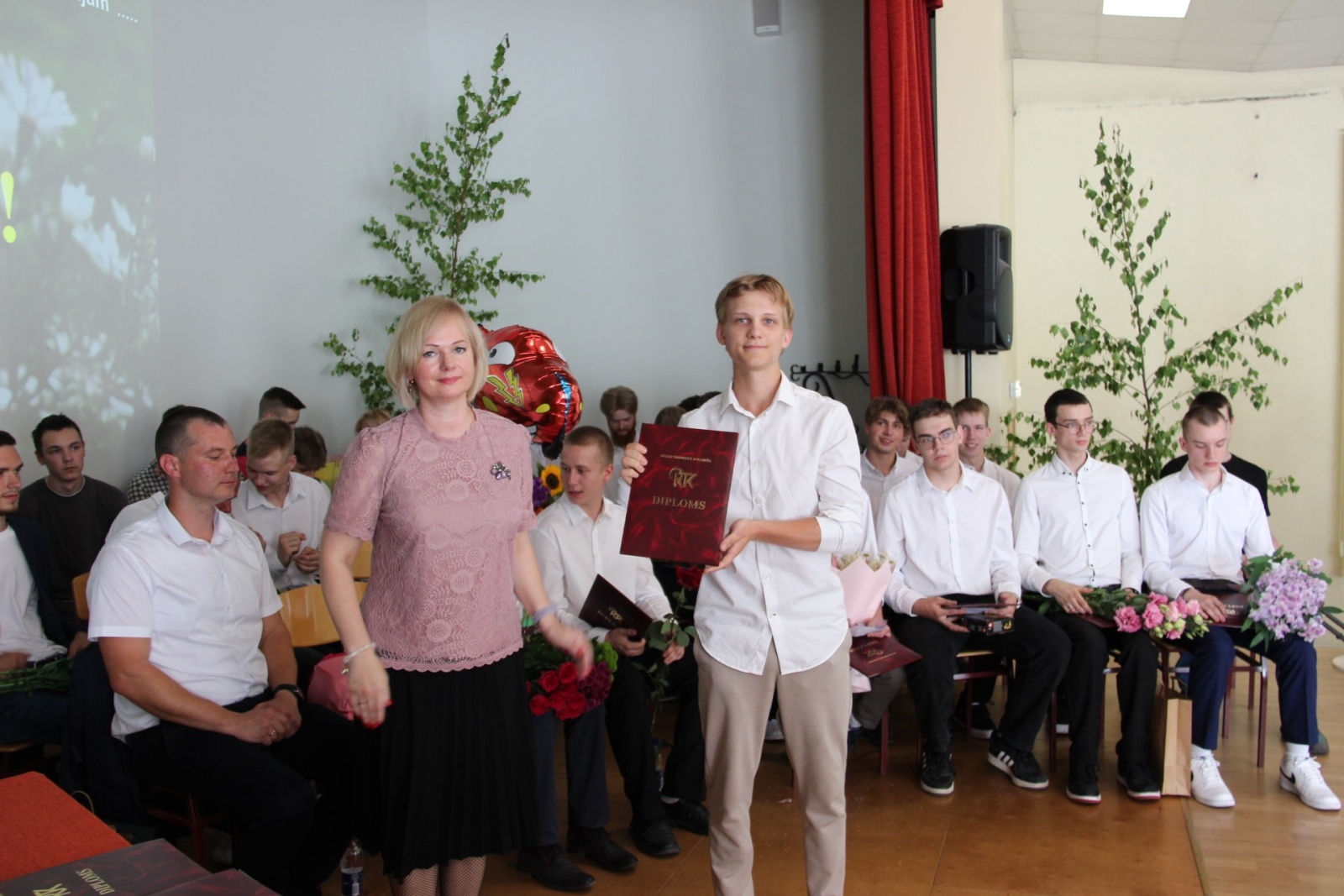Audzēkņu izlaidums 11:00 - Foto 45