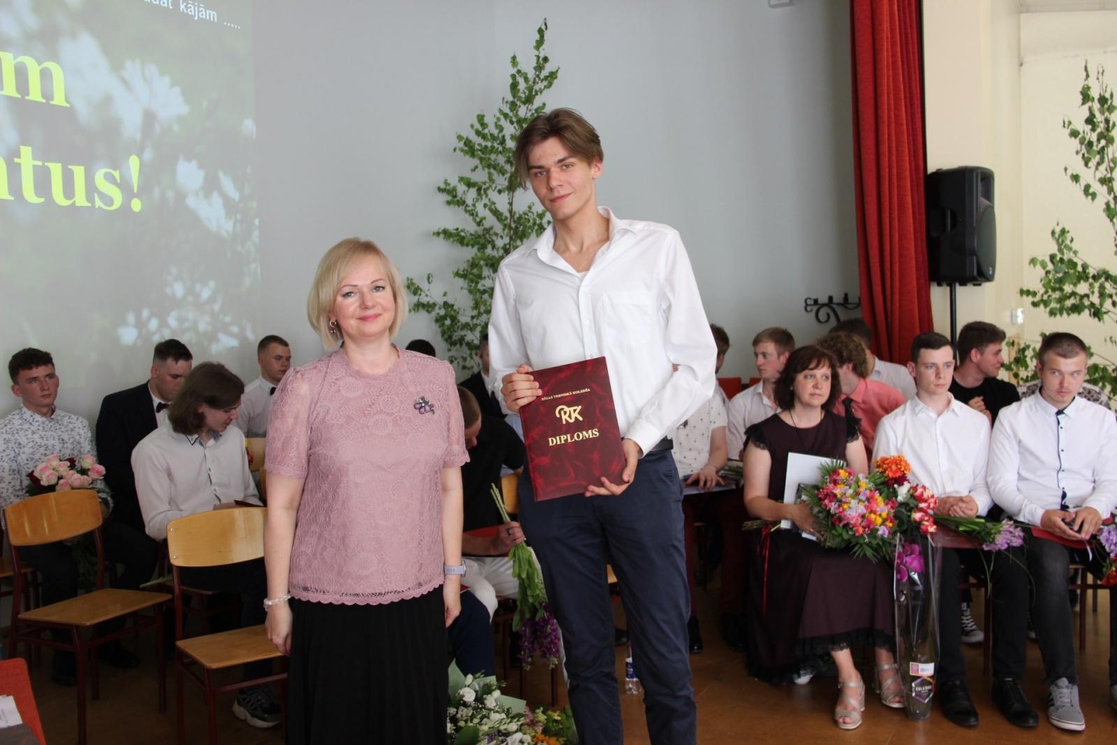Audzēkņu izlaidums 11:00 - Foto 37