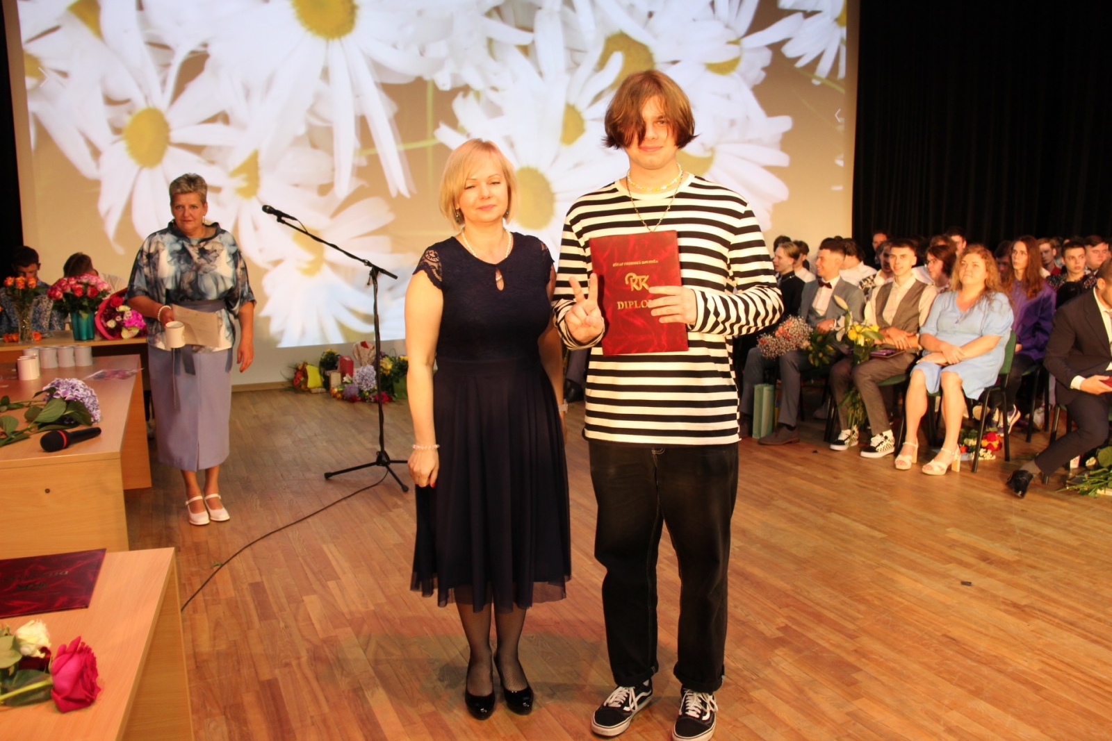 Audzēkņu izlaidums 14:00 - Foto 9