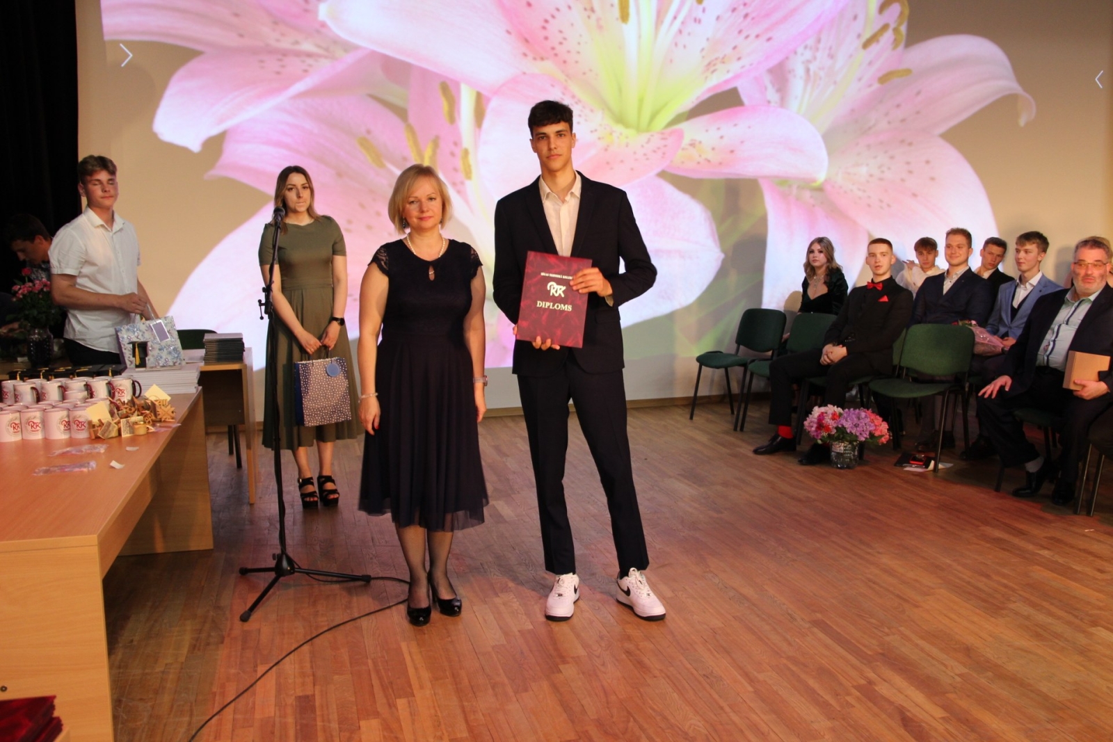 Audzēkņu izlaidums 17:00 - Foto 51