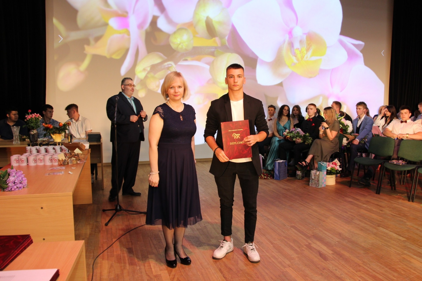 Audzēkņu izlaidums 17:00 - Foto 48