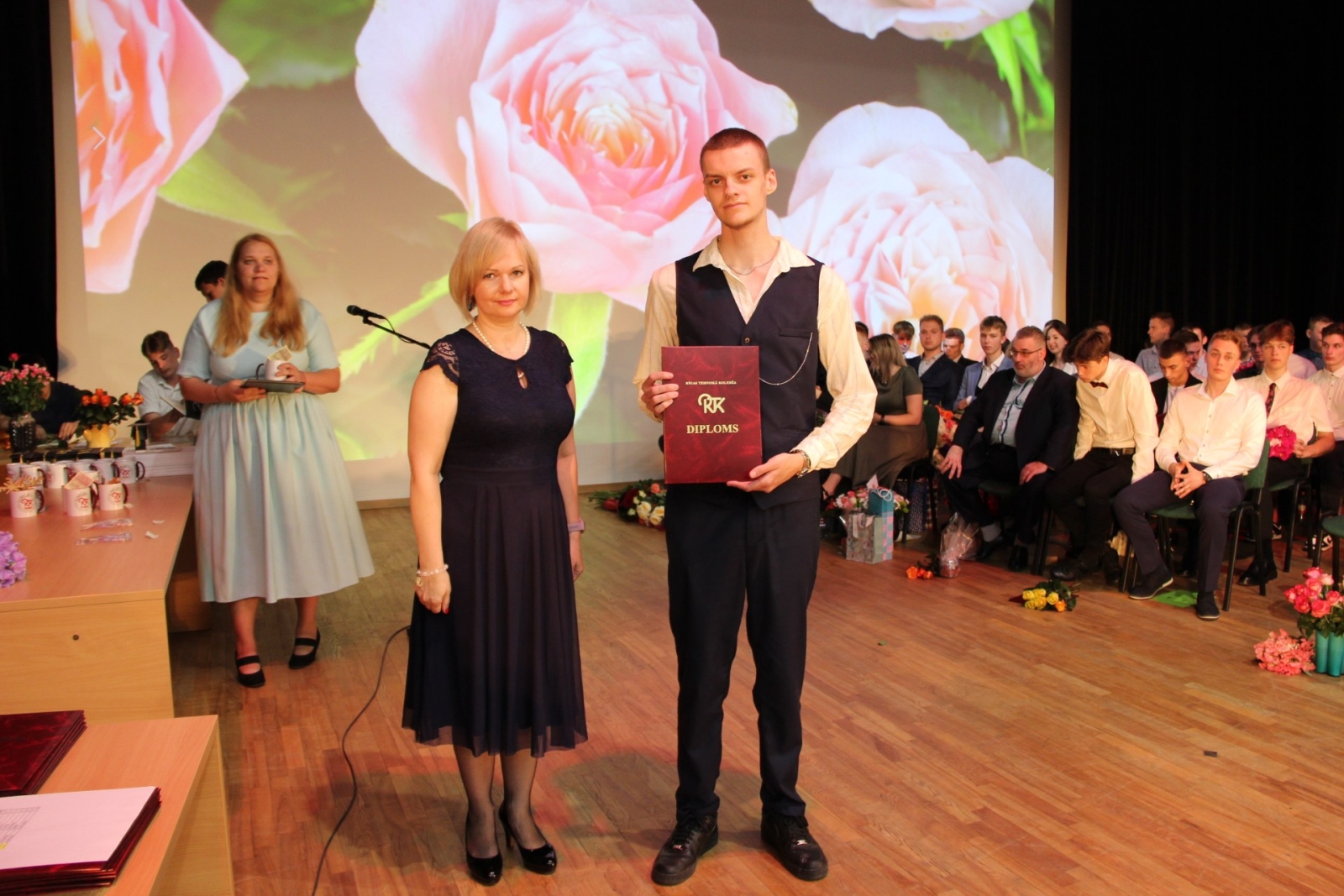 Audzēkņu izlaidums 17:00 - Foto 45