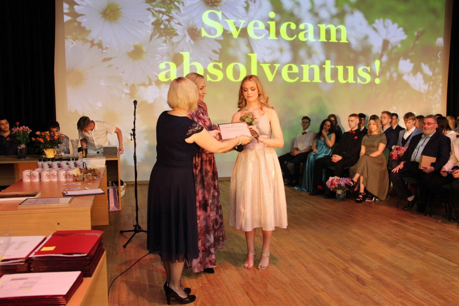 Audzēkņu izlaidums 17:00 - Foto 42